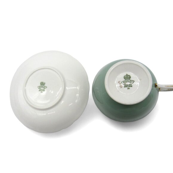 AYNSLEY Large Mouth Wide Teacup and Saucer Gold Filigree Floral Design England V - Picture 8 of 10